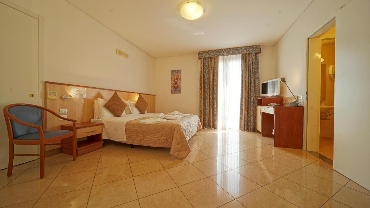 Hotel Nuovo Sole Hns 3*